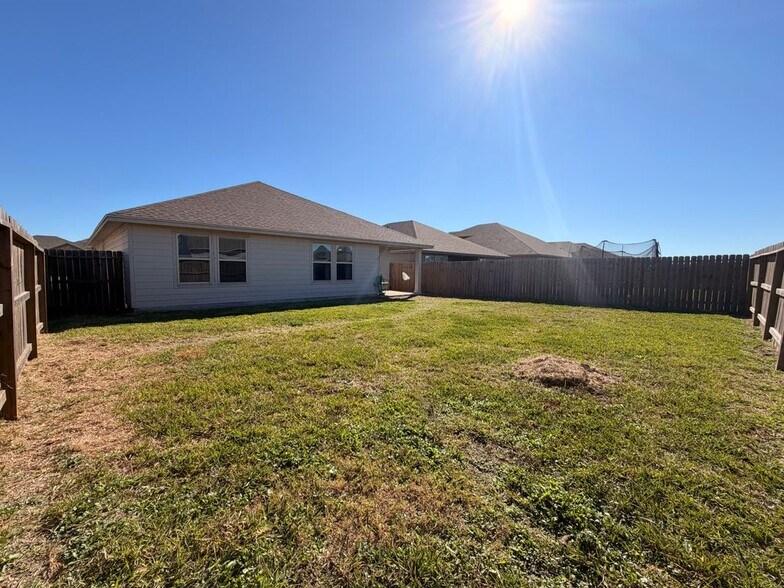 Building Photo - 2765 Excelsior Blvd