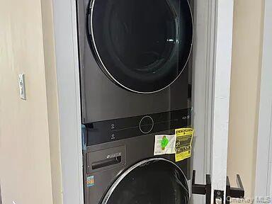 Building Photo - 132-22 41st Rd