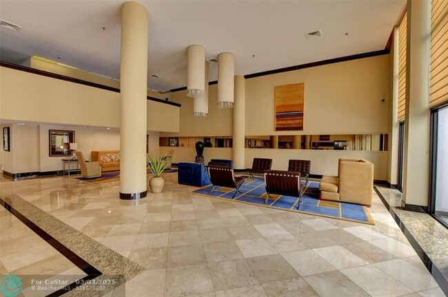 Building Photo - 1010 S Ocean Blvd