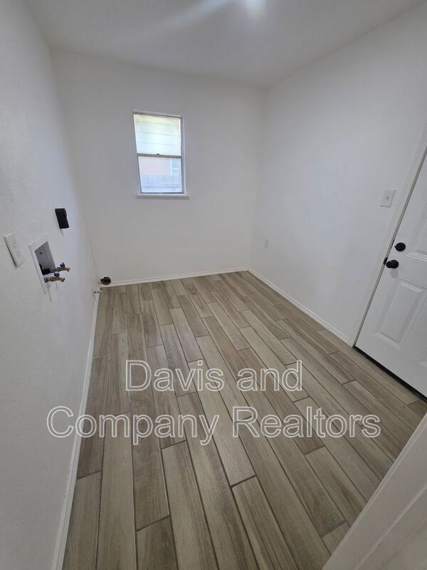 Building Photo - 4307 Harvard Ave
