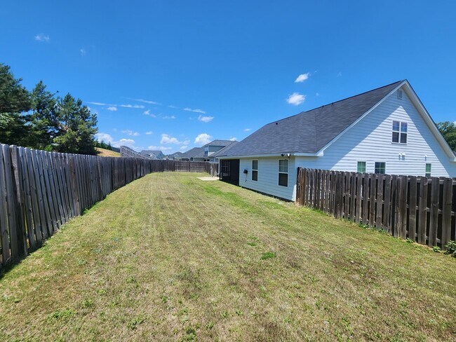 Building Photo - 734 Bancroft Dr
