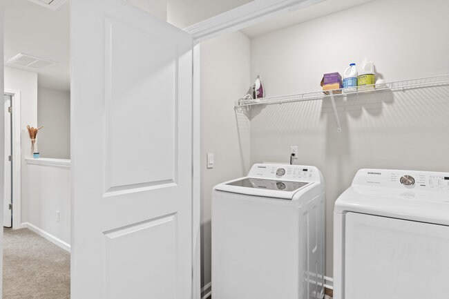 Building Photo - 4686 Wildaire Ln