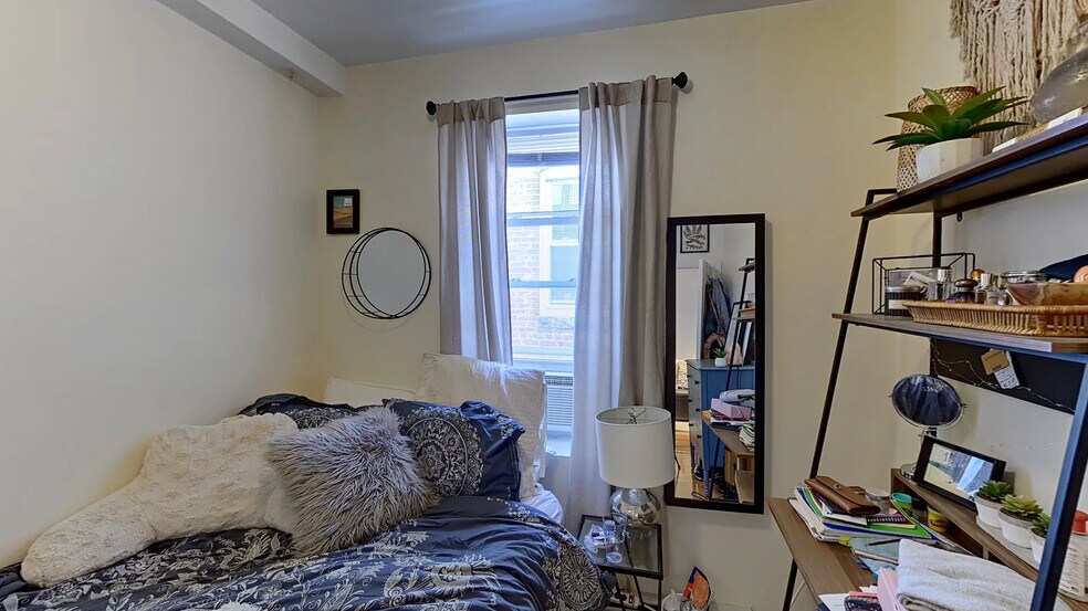 Building Photo - 91 Prince St