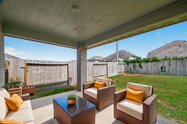 Building Photo - 9721 Chelsea St