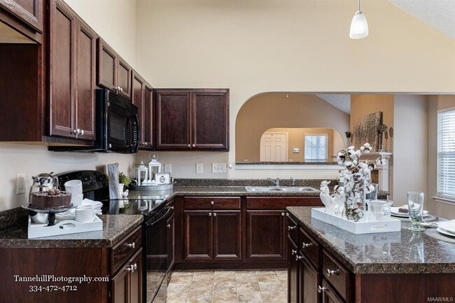 Building Photo - 1641 Buena Vista Blvd