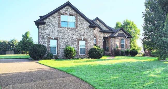 Primary Photo - 436 Quarry Rd