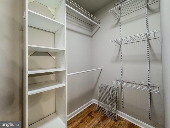 Building Photo - 6337 Littlefield Ct