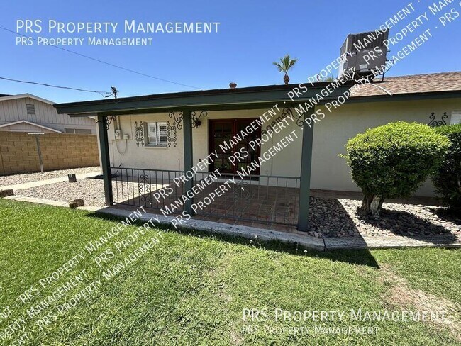 Building Photo - 6926 E Windsor Ave