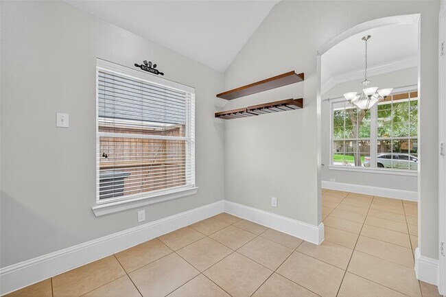 Building Photo - 7023 Sanders Hill Ln