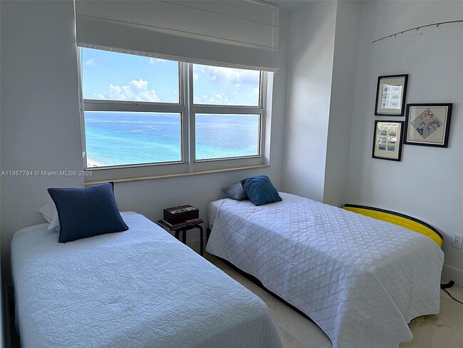 Building Photo - 2080 S Ocean Dr