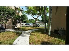 Building Photo - 2 br, 2 bath Condo - Reflections At Pembro...