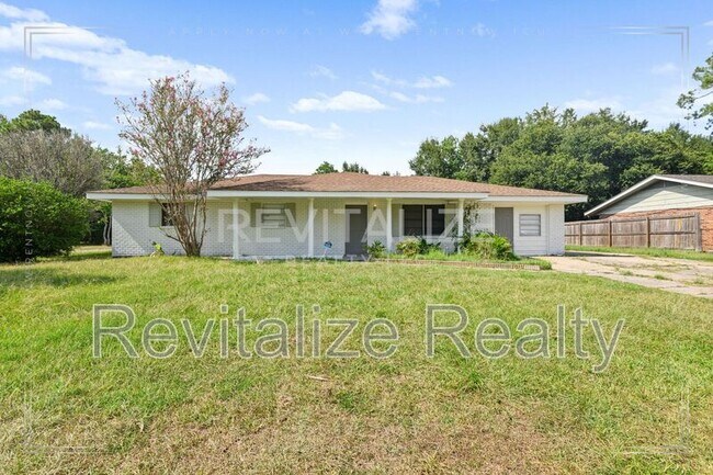 Building Photo - 2531 W David Dr