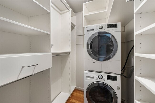 Building Photo - 88 Prince St