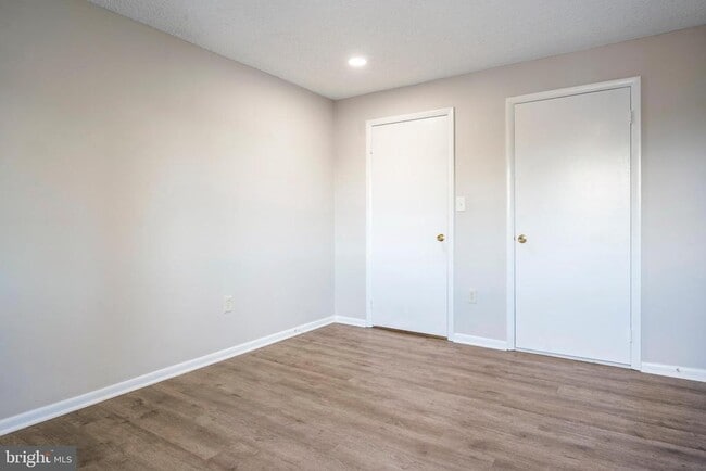 Building Photo - 607 Ravens Crest Dr