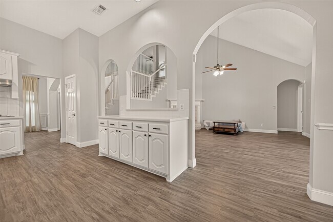 Building Photo - 16523 Wax Mallow Dr