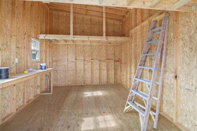 Building Photo - 19218 Akin Dr