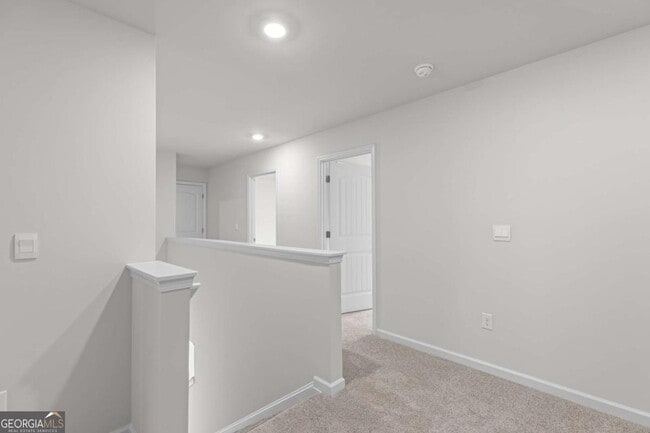 Building Photo - 5370 Swan Ln