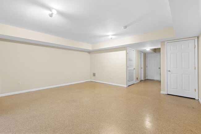 Building Photo - 12 Liberty Ct.