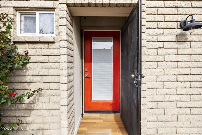 Building Photo - 3039 N 38th St