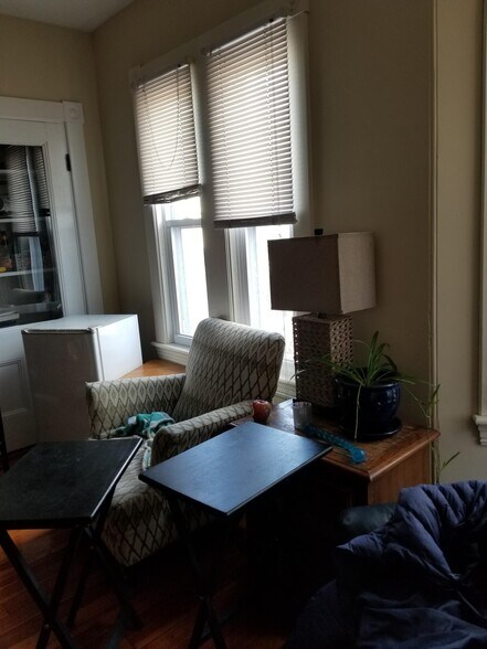 Building Photo - 46 South St