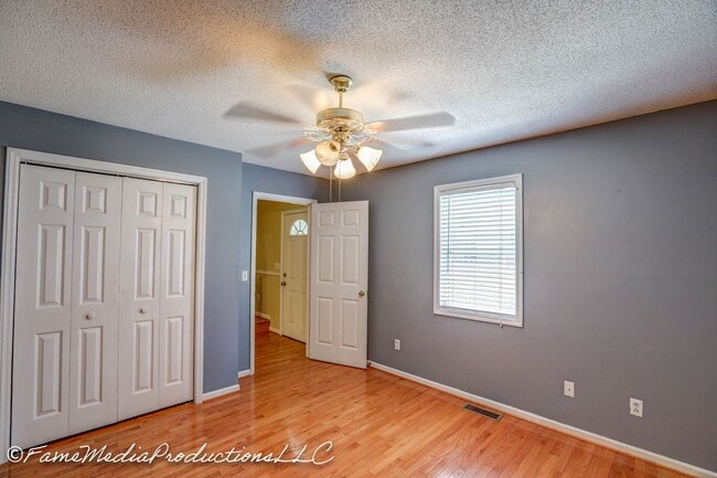 Building Photo - 2 Bdrm / 2 Bath, Condo - North Johnson City