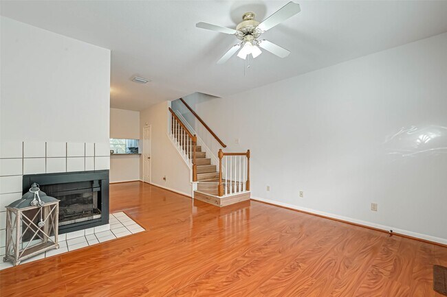 Building Photo - 2930 Grants Lake Blvd