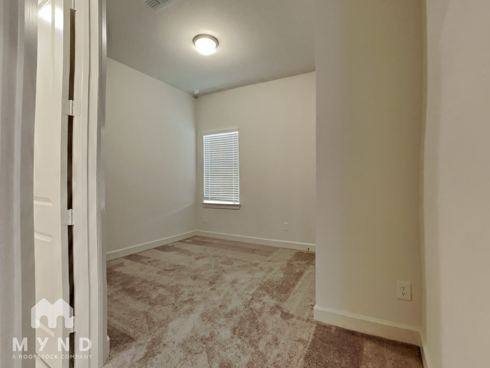 Building Photo - 15170 London Gavroche Ln