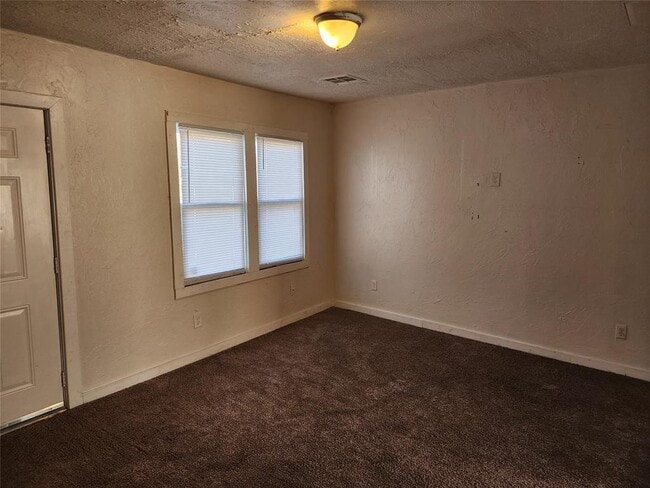 Building Photo - 616 NW 36th St