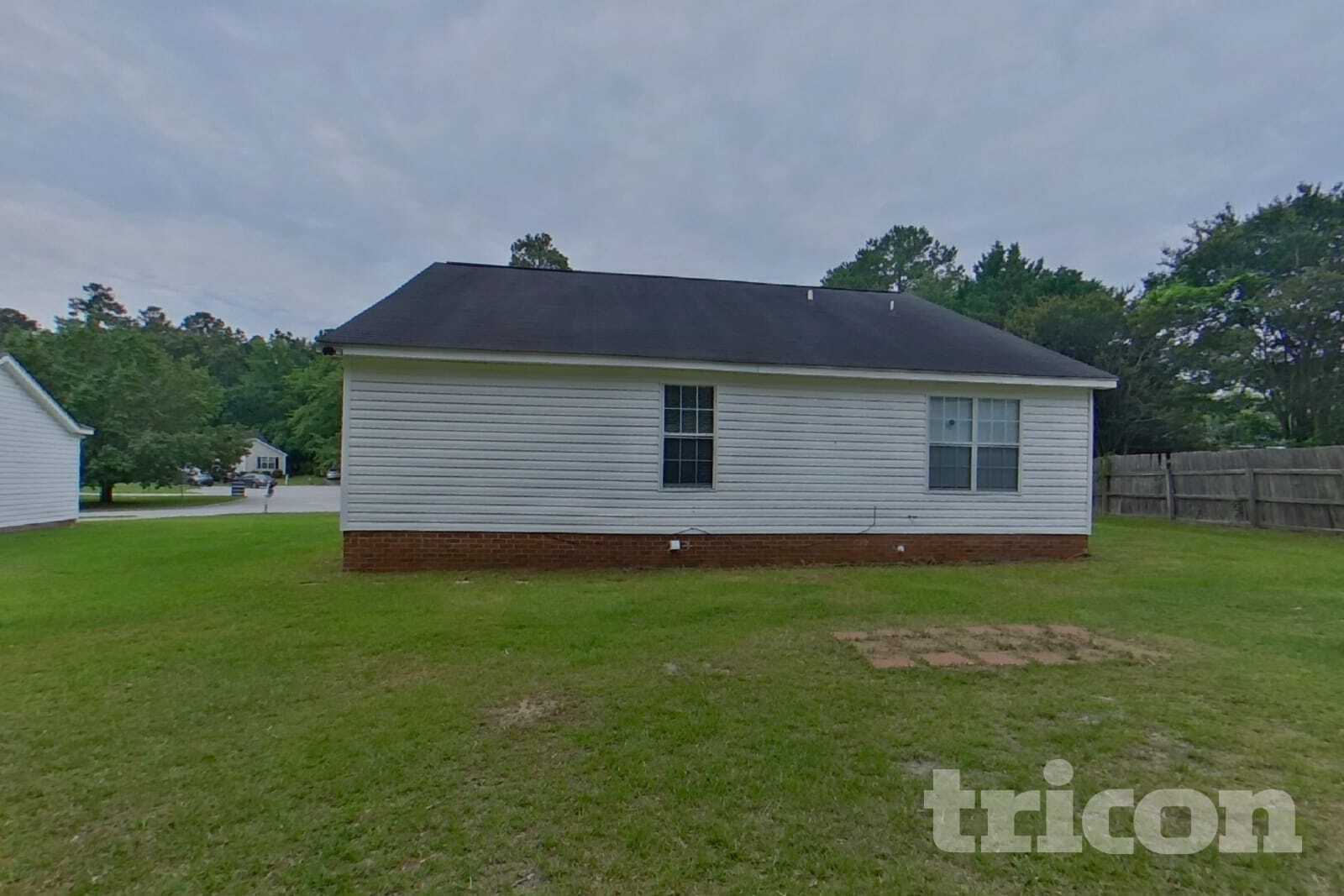 Building Photo - 109 Jaybird Ln
