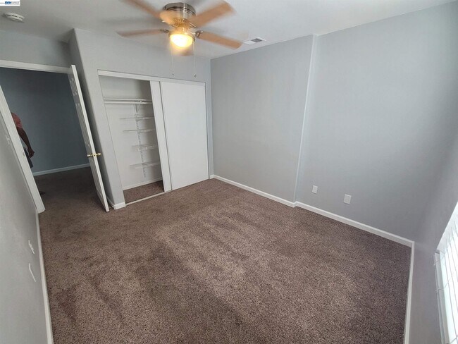 Building Photo - 577 Rockingham Way