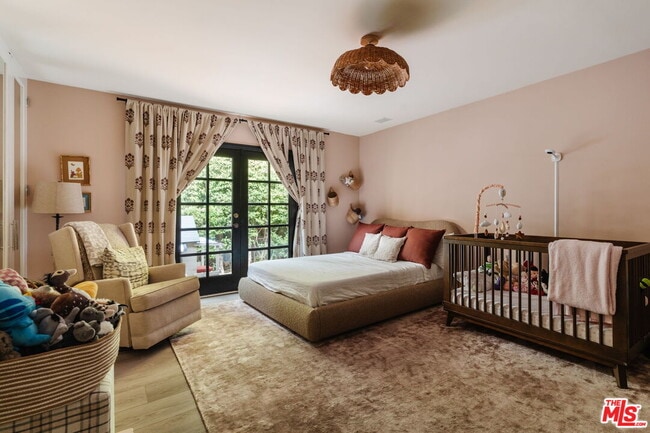 Building Photo - 428 N Harper Ave