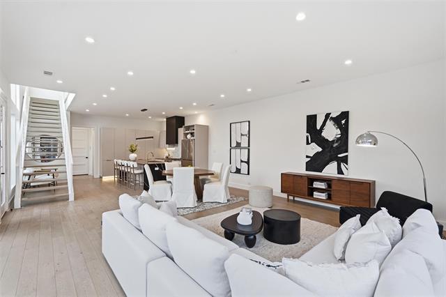 Building Photo - 3633 Thedford Ave