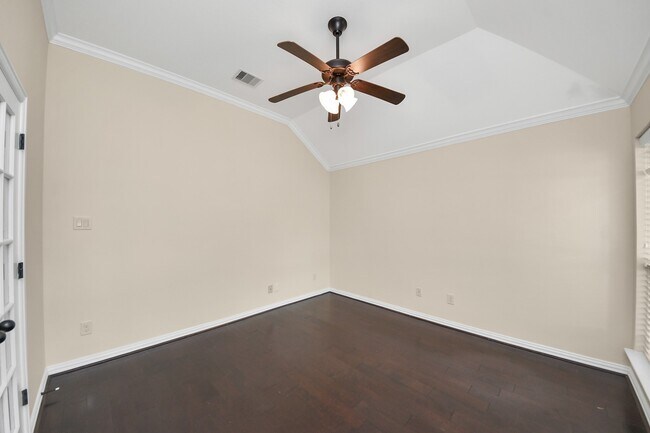 Building Photo - 2527 Horned Owl Dr