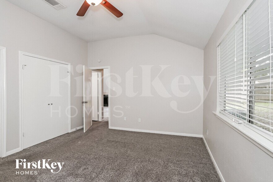 Building Photo - 7610 San Benito Dr