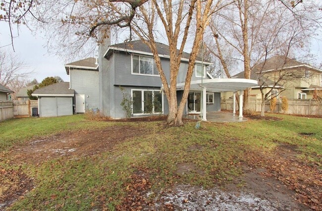 Building Photo - Elegant Home in Hobble Creek!