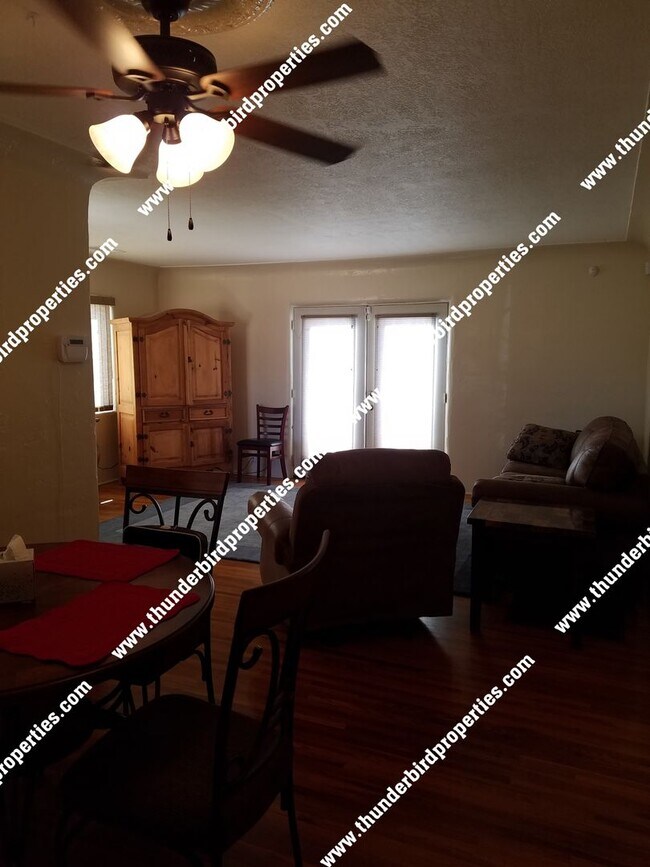 Building Photo - Fully Furnished in North Valley