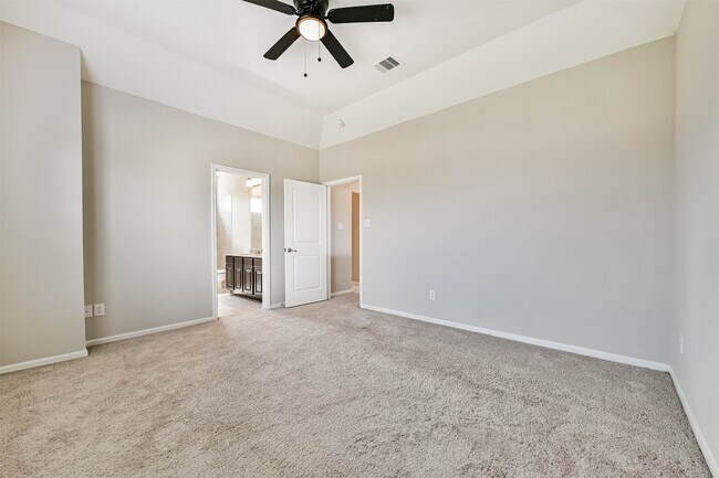 Building Photo - 3216 Walden Breeze Ct