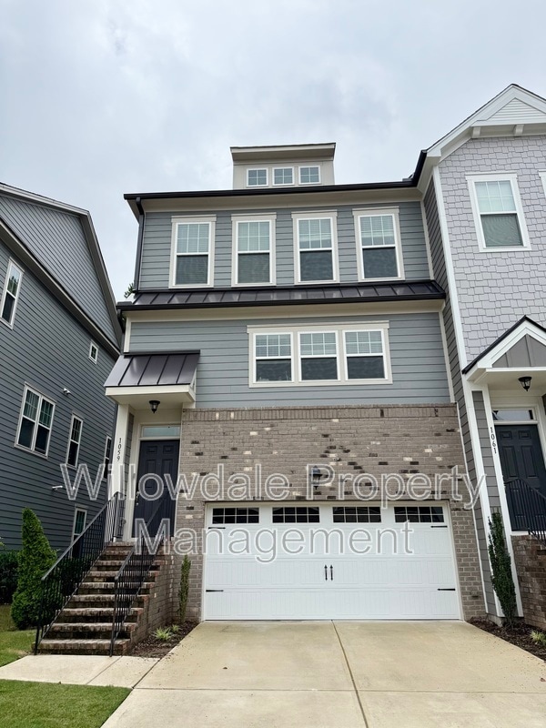 Building Photo - 1059 Lathrop Ln