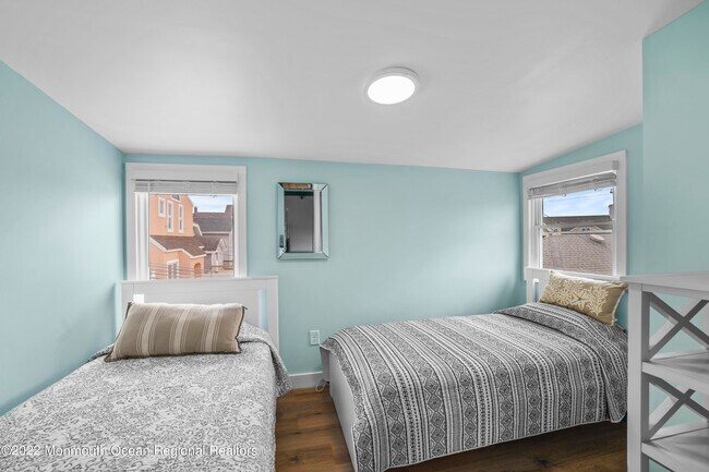 Building Photo - 171A Beachfront-
