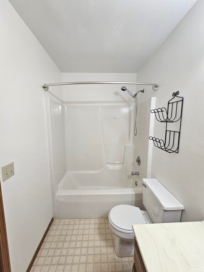 Building Photo - 7305 W Valley Ridge Dr
