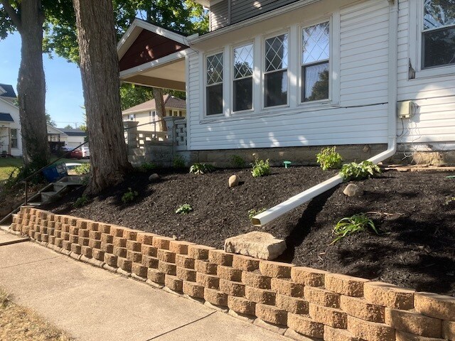 Building Photo - N. Park St