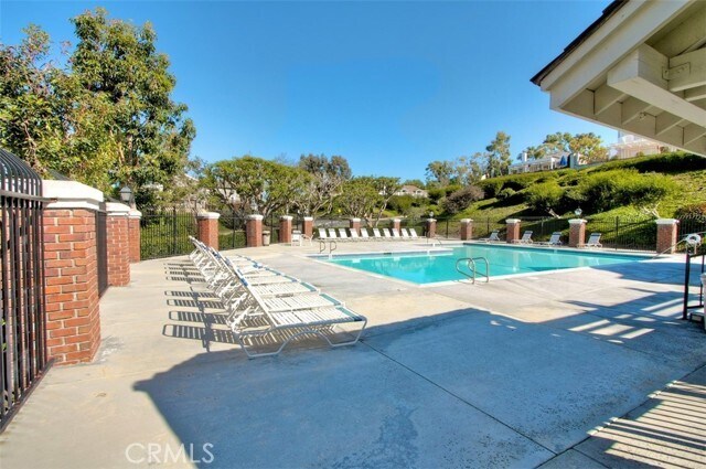 Building Photo - 22 Campton Pl