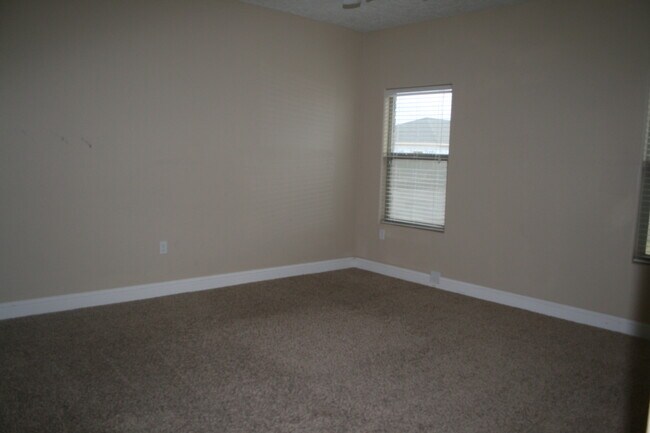 Building Photo - IMPRESSIVE HOME IN NEW SUBDIVISION NEAR HO...