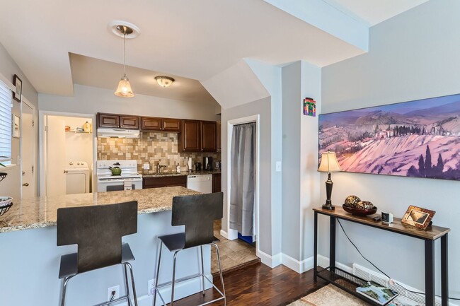 Building Photo - Downtown Tranquility: 2BDR Escape in Lafayette