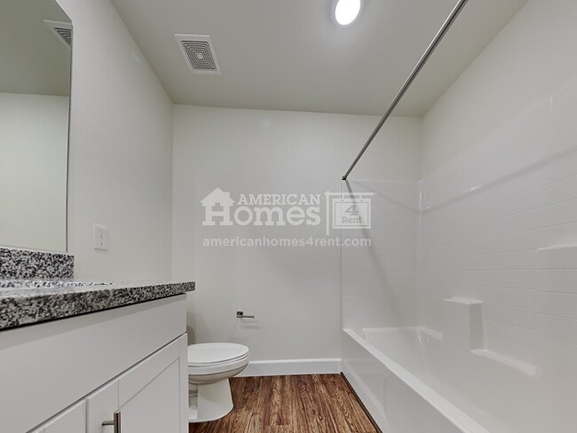 Building Photo - 92 Cabaletta Lane