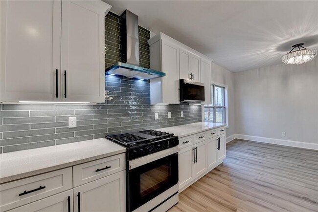 Building Photo - 4032 Ridge Grove Way