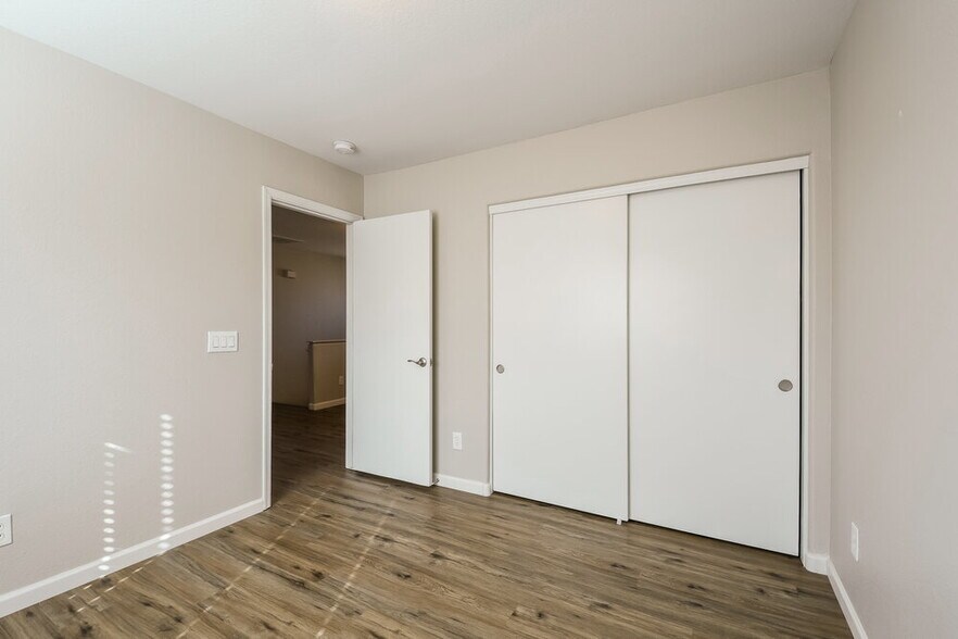 Building Photo - 3915 W Buckskin Trail