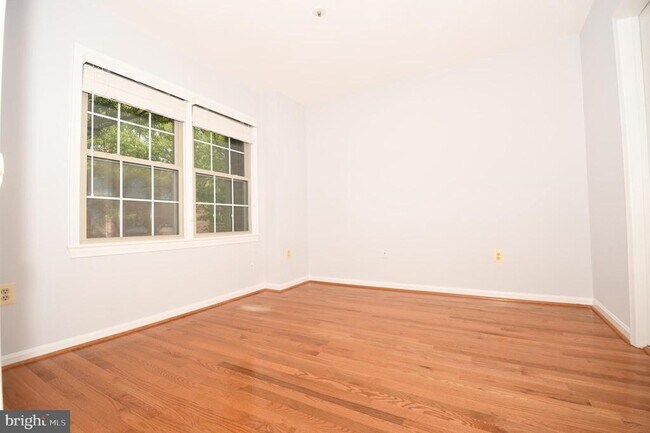 Building Photo - 601 N Tazewell St