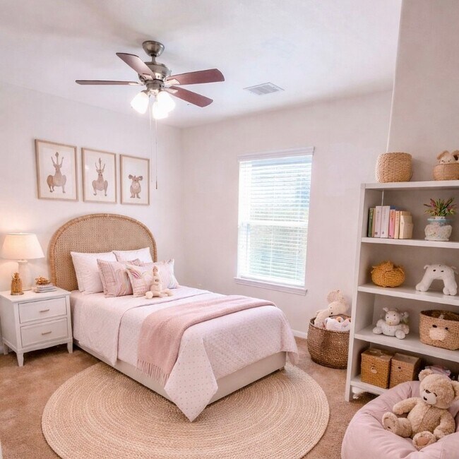 Building Photo - 8626 Willet St