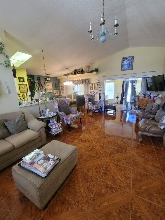 Building Photo - 8430 Madrid Rd